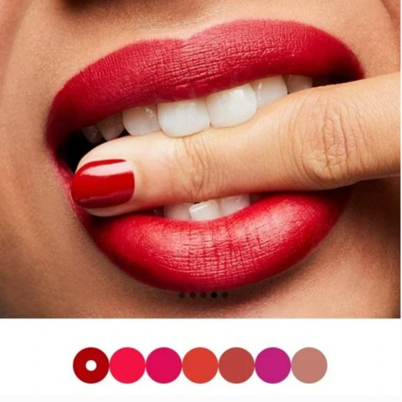 MAC Cosmetics Long-Wear Retro Matte Lipstick in Ruby Woo 707 - NWT/NIB - Picture 1 of 17